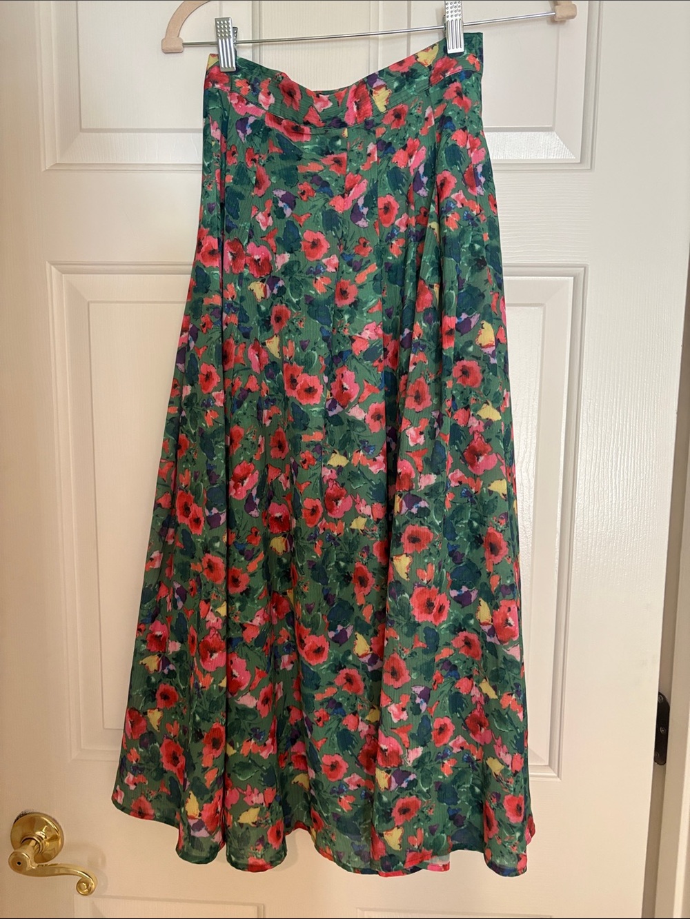 RIHOAS Floral A-Line Maxi Skirt in Green and Red